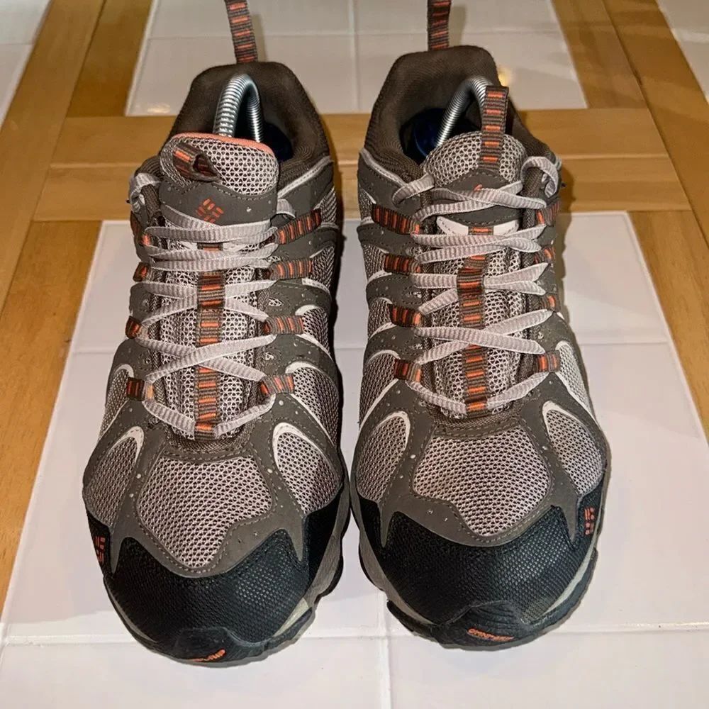 Columbia Women’s Kaibab BL3657-026 Low Top Hiking Shoes Size 10